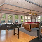 5 Star Holiday Home In Romo