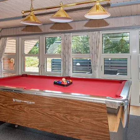 Ferienhaus Luxury Retreat With Tennis