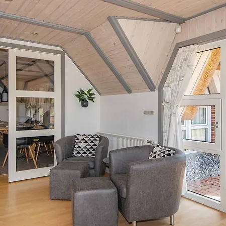 Vakantiehuis Luxury Retreat With Tennis Kongsmark