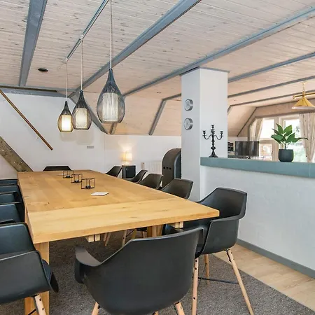 Vakantiehuis Luxury Retreat With Tennis Kongsmark