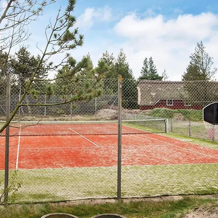 Semesterbostad Luxury Retreat With Tennis