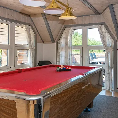 Luxury Retreat With Tennis Ferienhaus Kongsmark