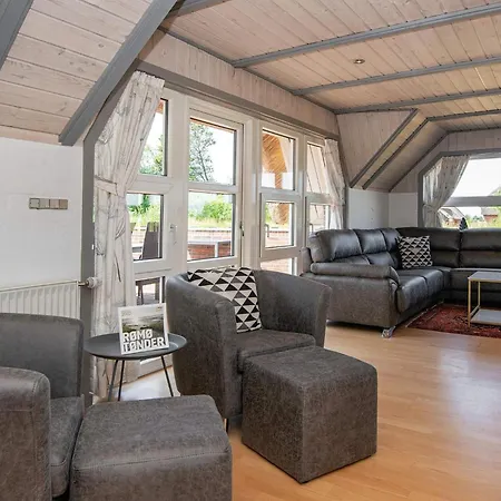 Luxury Retreat With Tennis Kongsmark